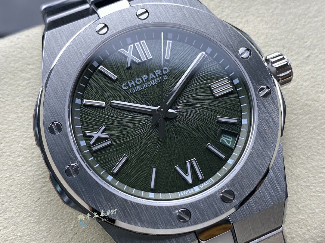 GH Chopard Snow Mountain Proud Wings  set  / XB092