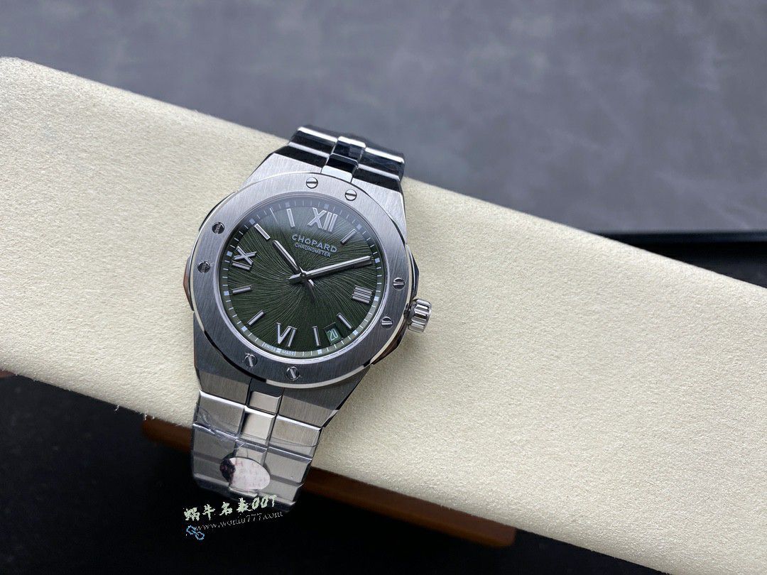 GH Chopard Snow Mountain Proud Wings  set  / XB092