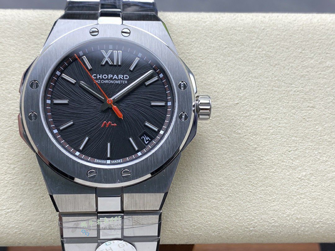 GH Chopard Snow Mountain Proud Wings  set  / XB092