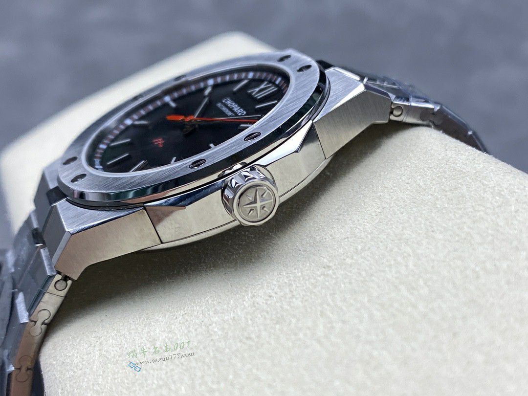 GH Chopard Snow Mountain Proud Wings  set  / XB092