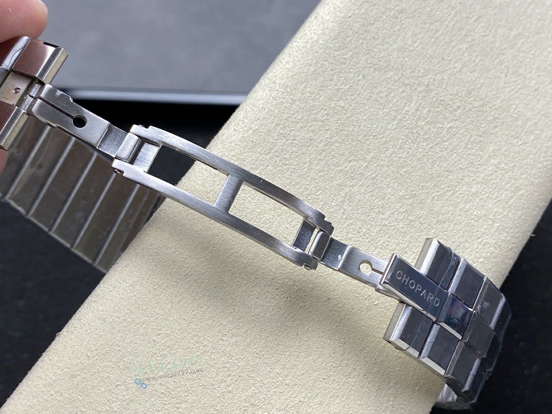 GH Chopard Snow Mountain Proud Wings  set  / XB092