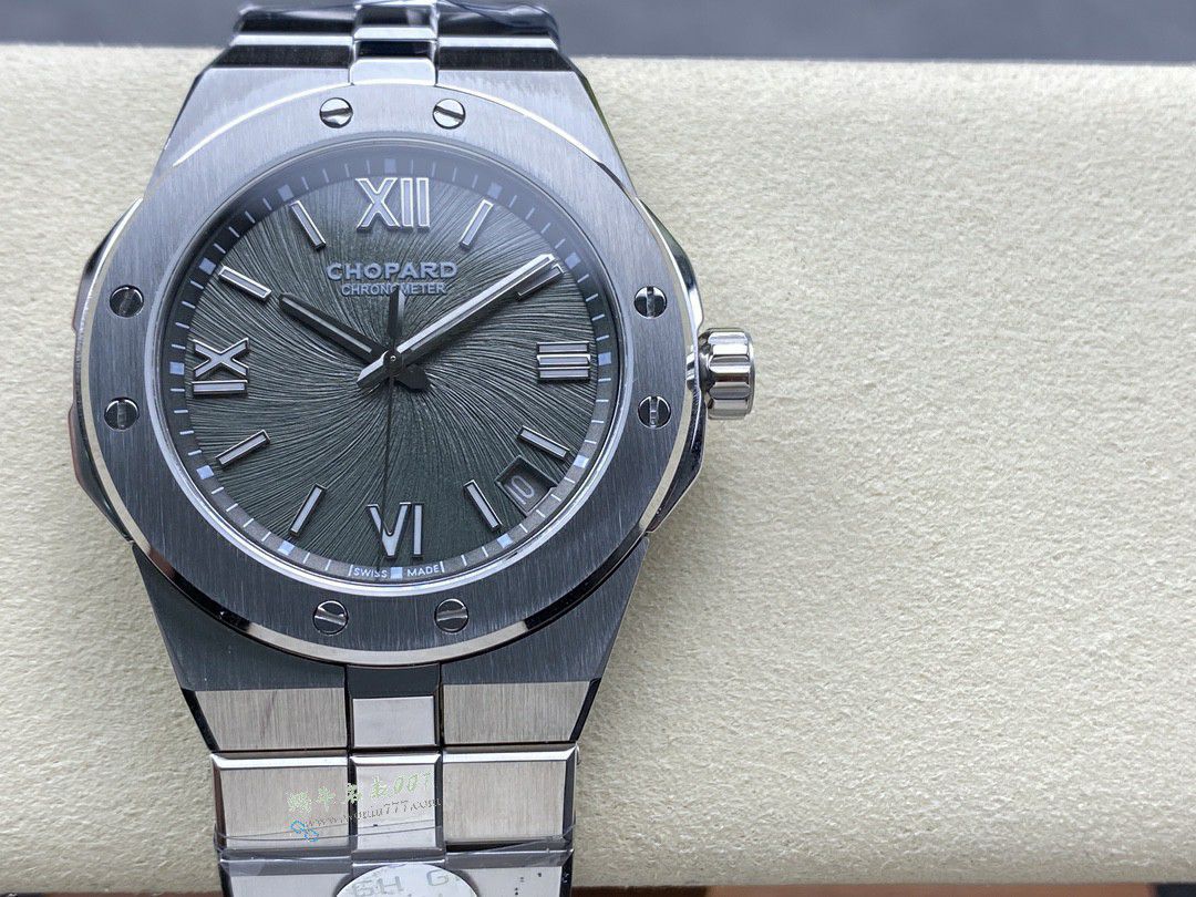 GH Chopard Snow Mountain Proud Wings  set  / XB092