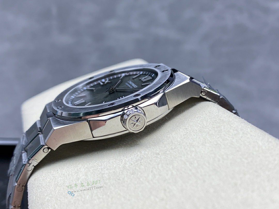 GH Chopard Snow Mountain Proud Wings  set  / XB092