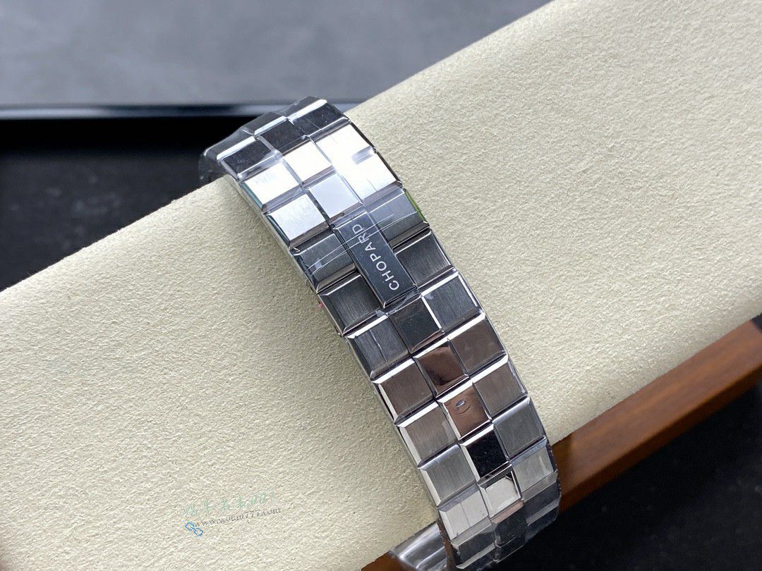 GH Chopard Snow Mountain Proud Wings  set  / XB092