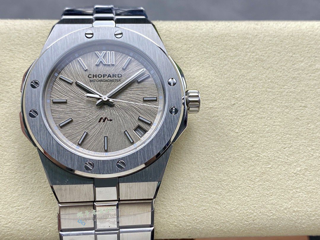 GH Chopard Snow Mountain Proud Wings  set  / XB092