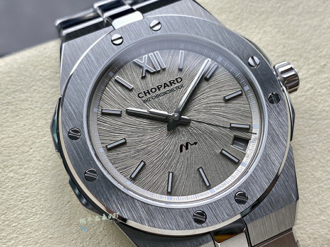 GH Chopard Snow Mountain Proud Wings  set  / XB092