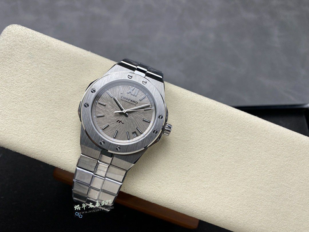 GH Chopard Snow Mountain Proud Wings  set  / XB092