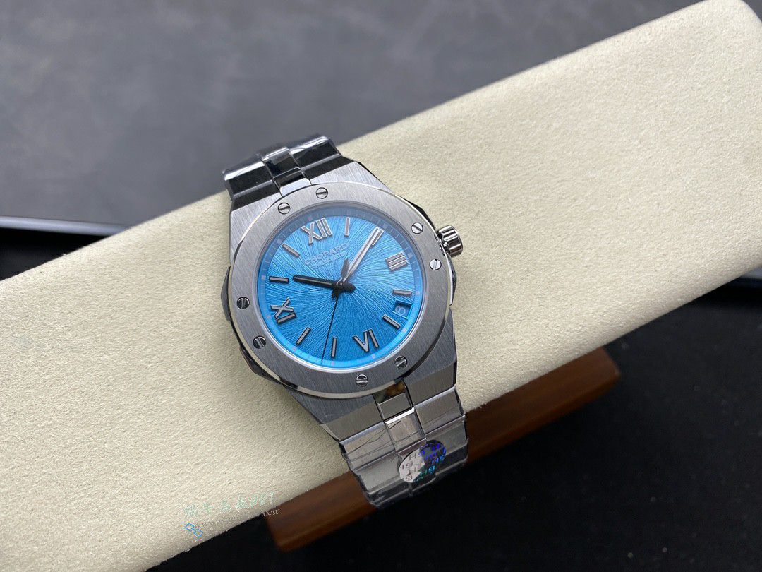 GH Chopard Snow Mountain Proud Wings  set  / XB092