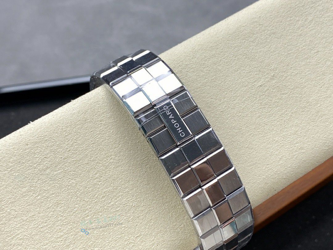 GH Chopard Snow Mountain Proud Wings  set  / XB092