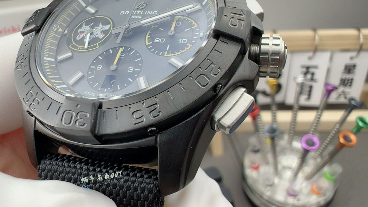 BLS Breitling  Avengers New models  Strong attack ！ / BL215