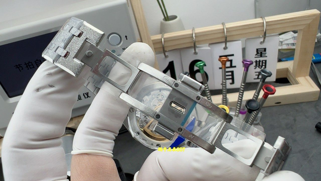 APS Audemars Piguet Royal Oak  series   replica  watch26240BC.GG.1324BC.02 watches  / AP321