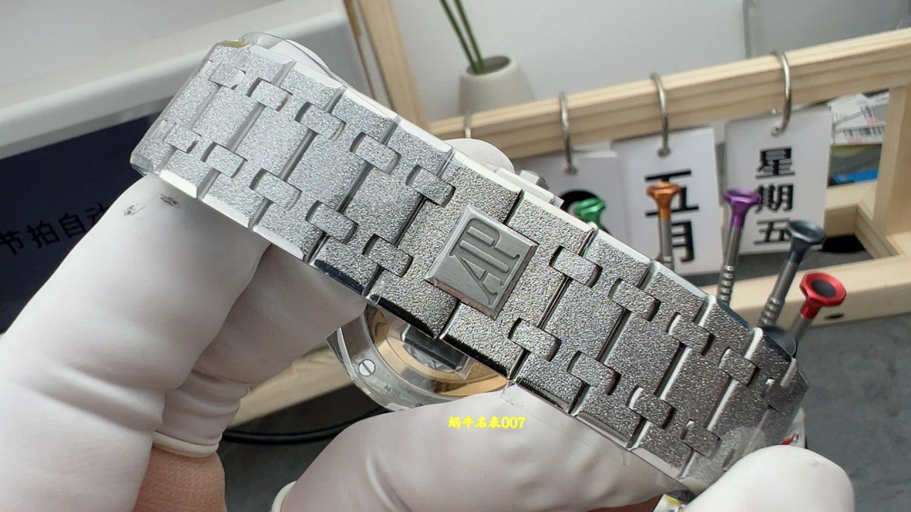 APS Audemars Piguet Royal Oak  series   replica  watch26240BC.GG.1324BC.02 watches  / AP321