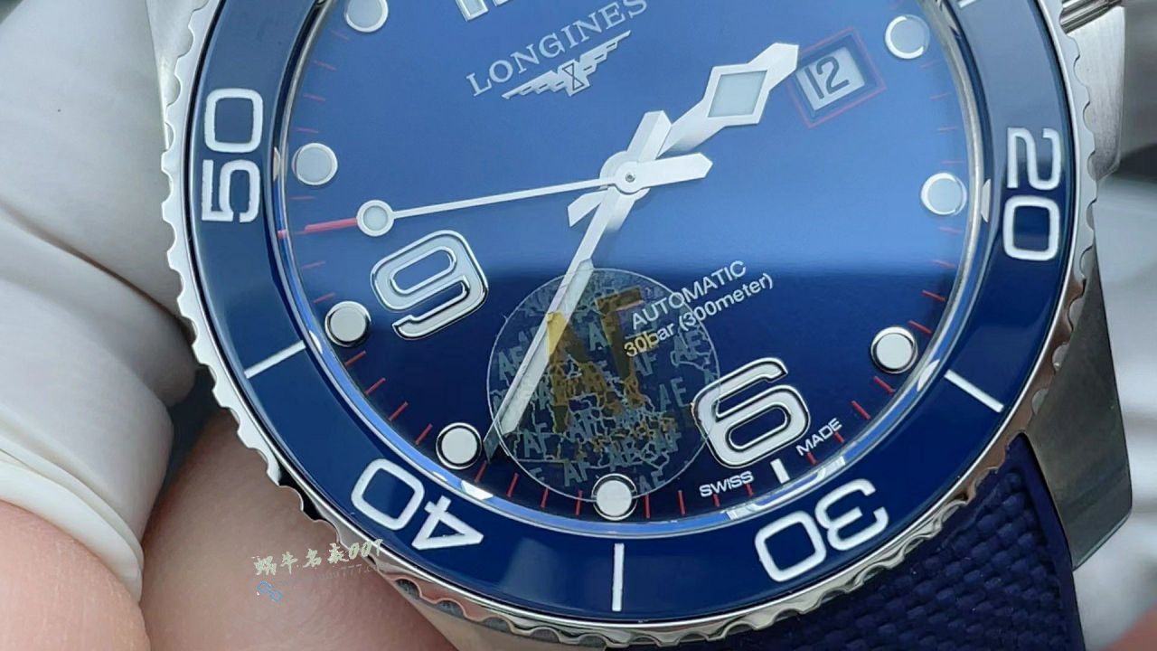 AF Longines Concas  Quarter Red  41 mm  / L186