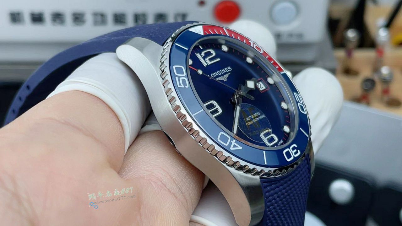 AF Longines Concas  Quarter Red  41 mm  / L186