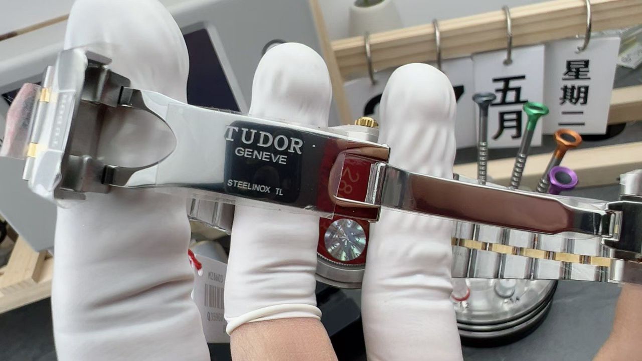 V7 Factory  Tudor Royal  series TOP replica  watchM28603-0003 watches  / DT089