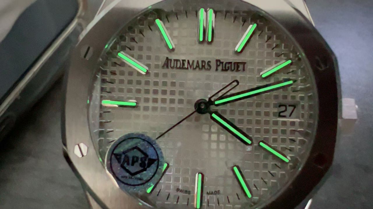 APS Factory Audemars Piguet Royal Oak  series 15510ST.OO.1320ST.08 watches  / AP326