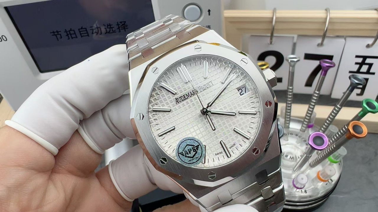 APS Factory Audemars Piguet Royal Oak  series 15510ST.OO.1320ST.08 watches  / AP326