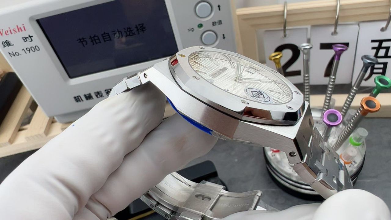 APS Factory Audemars Piguet Royal Oak  series 15510ST.OO.1320ST.08 watches  / AP326