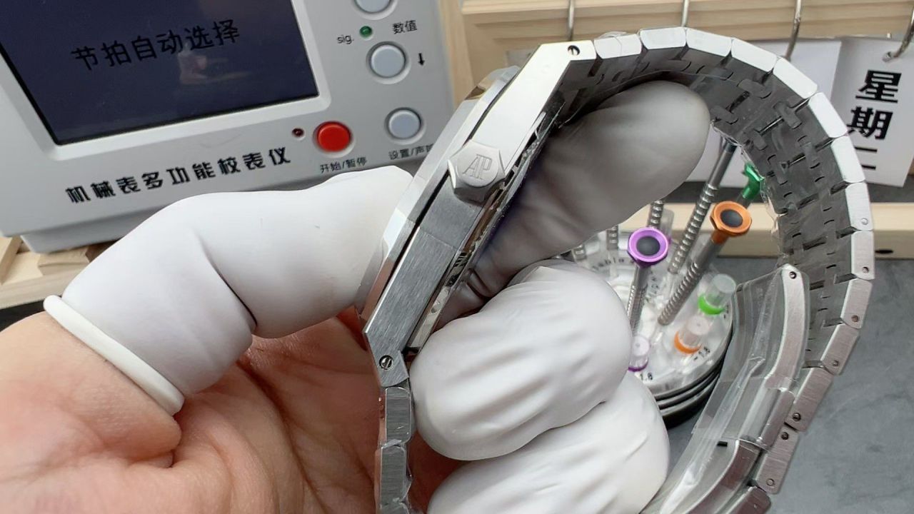 APS Factory Audemars Piguet Royal Oak  series 15510ST.OO.1320ST.08 watches  / AP326