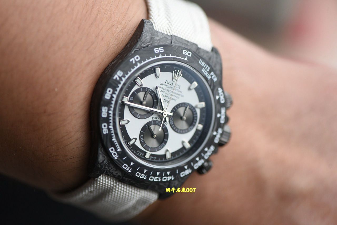 N Factory  industry Highest Version Diw  Customized version ROLEX  Daytona  complete carbon fiber case  watches  / R990