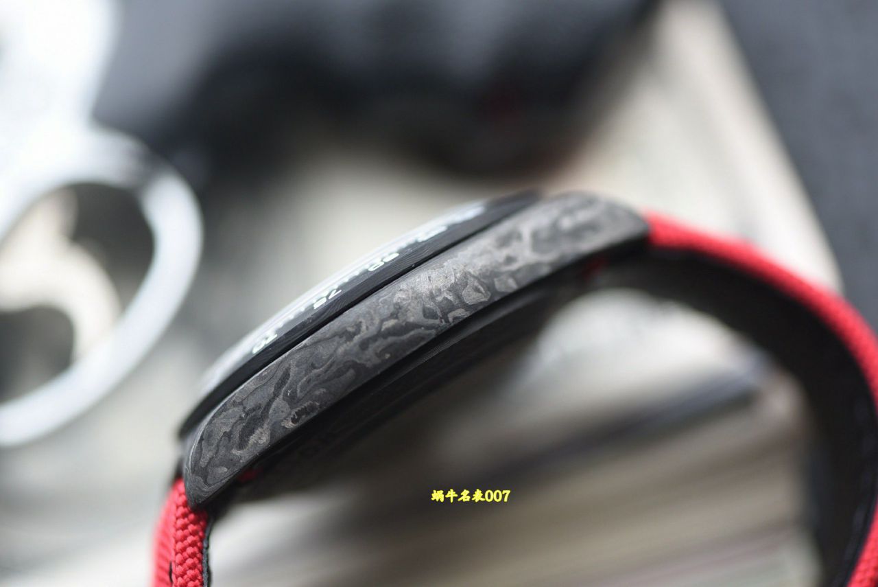 N Factory  industry Highest Version Diw  Customized version ROLEX  Daytona  complete carbon fiber case  watches  / R988