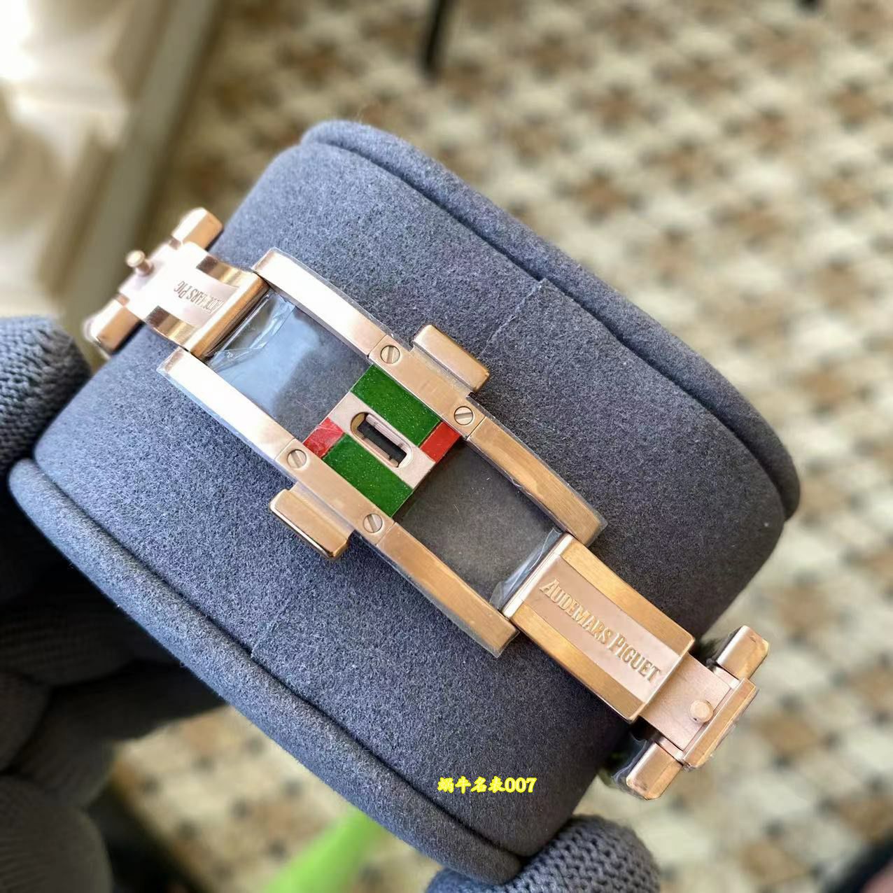 APS Factory Audemars Piguet Royal Oak TOP replica  watch26574OR.OO.1220OR.01 watches  / AP335