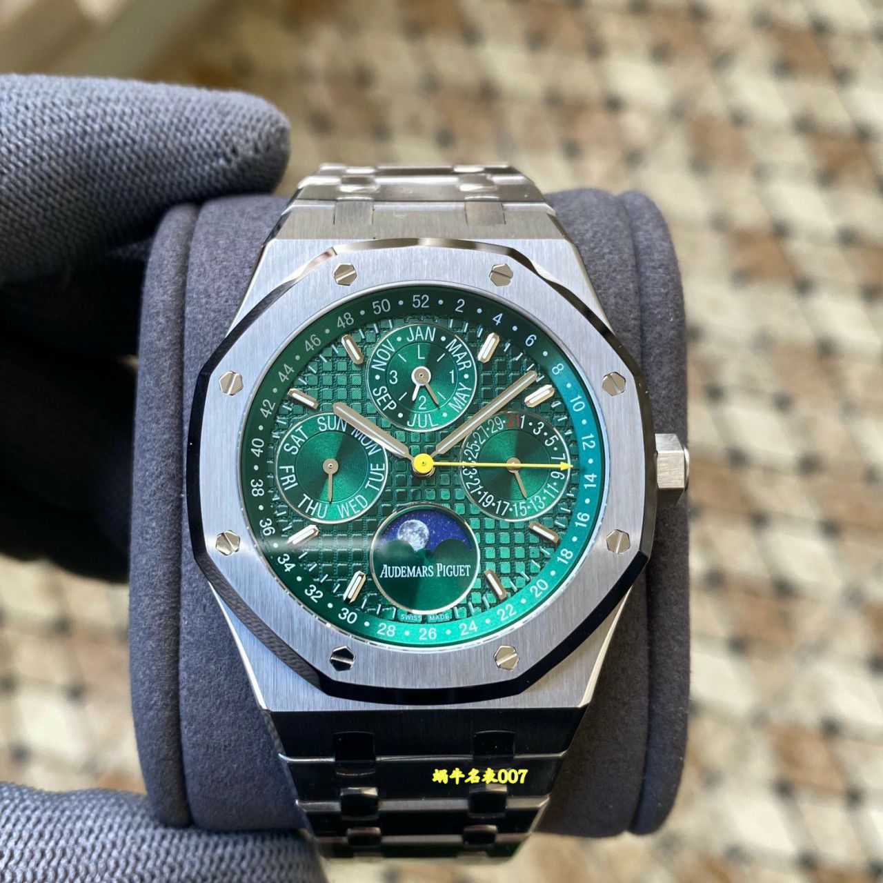 APS Perpetual calendar Audemars Piguet replica  watch Royal Oak  series 26606ST.OO.1220ST.01 watches  / AP351