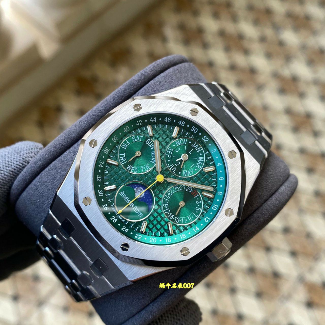 APS Perpetual calendar Audemars Piguet replica  watch Royal Oak  series 26606ST.OO.1220ST.01 watches  / AP351