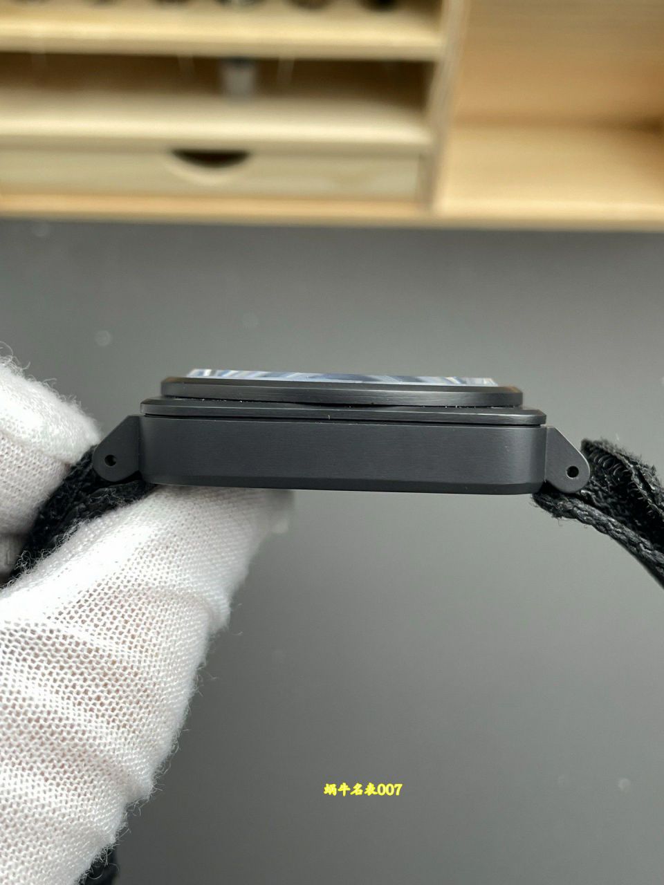 M+太空朋 gram  Bell & Ross INSTRUMENTS series BR03A-EMM-CE/SRB watches  / BR068