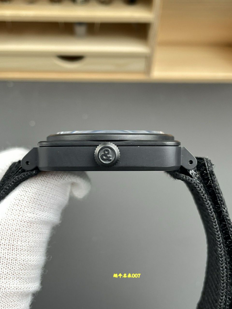 M+太空朋 gram  Bell & Ross INSTRUMENTS series BR03A-EMM-CE/SRB watches  / BR068