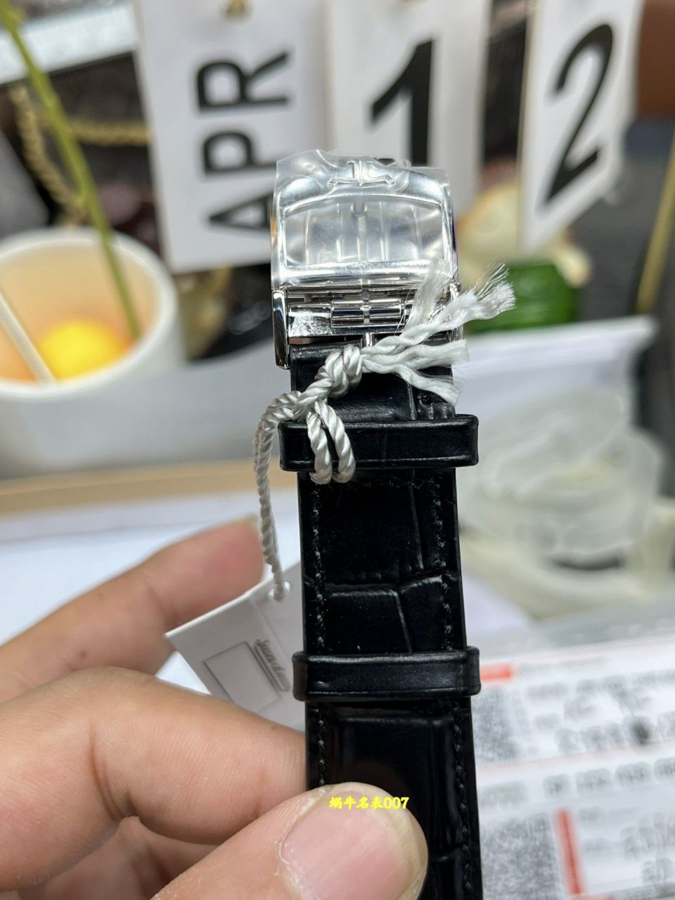  Video review APSJaeger-LeCoultre Moon Phase  Ultra-thin  Master Collection  series Q1368480 watches  / JJ207