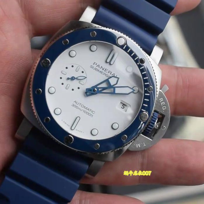  Video review Panerai Submarine series PAM01696 watches 