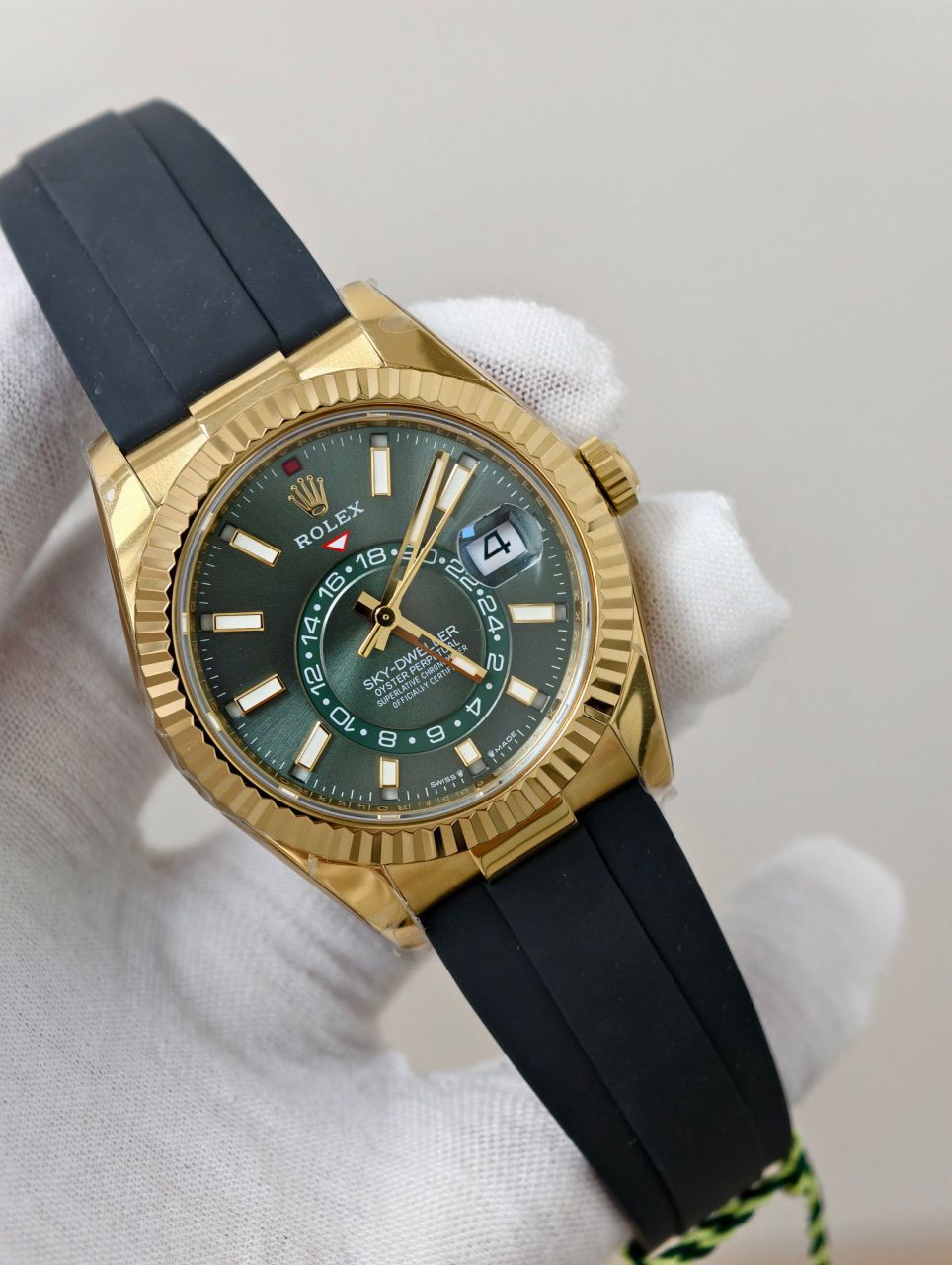 ZF Skywalker ROLEXRolexSky-Dweller  Matching weight version  Rose gold green face small quantity arrival  / R997