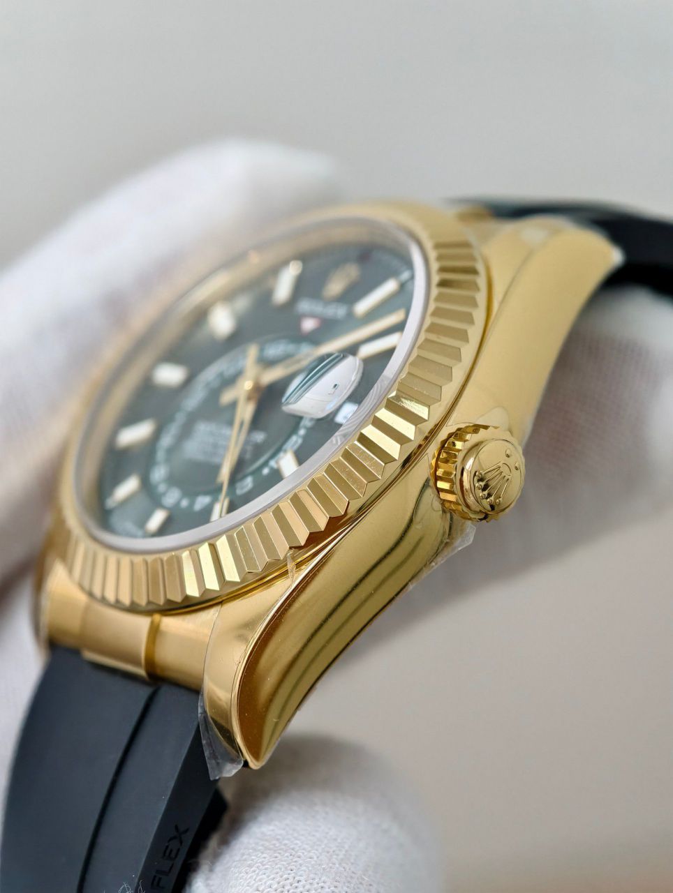 ZF Skywalker ROLEXRolexSky-Dweller  Matching weight version  Rose gold green face small quantity arrival  / R997