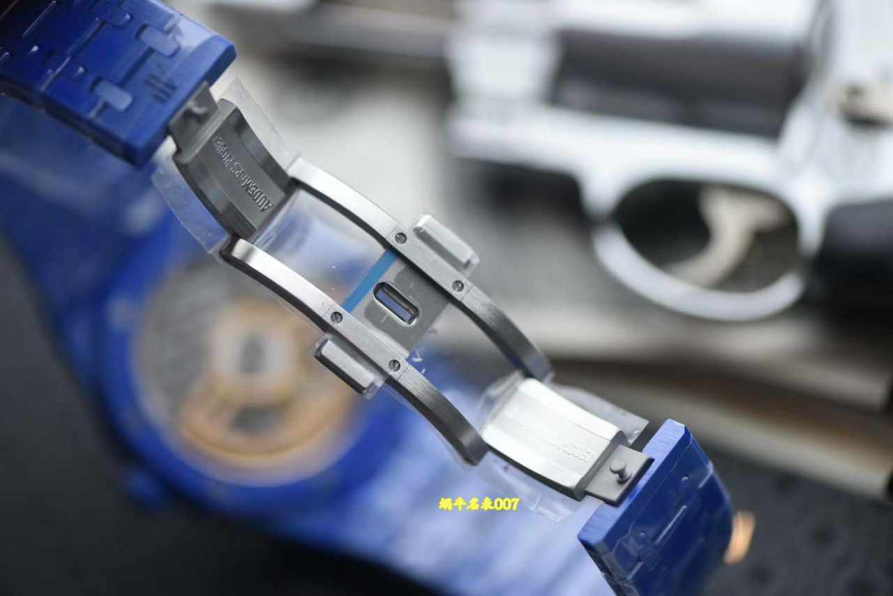 视频APS Audemars Piguetcal.4302 Customized movement 15500 100% ceramic style  watch / AP359