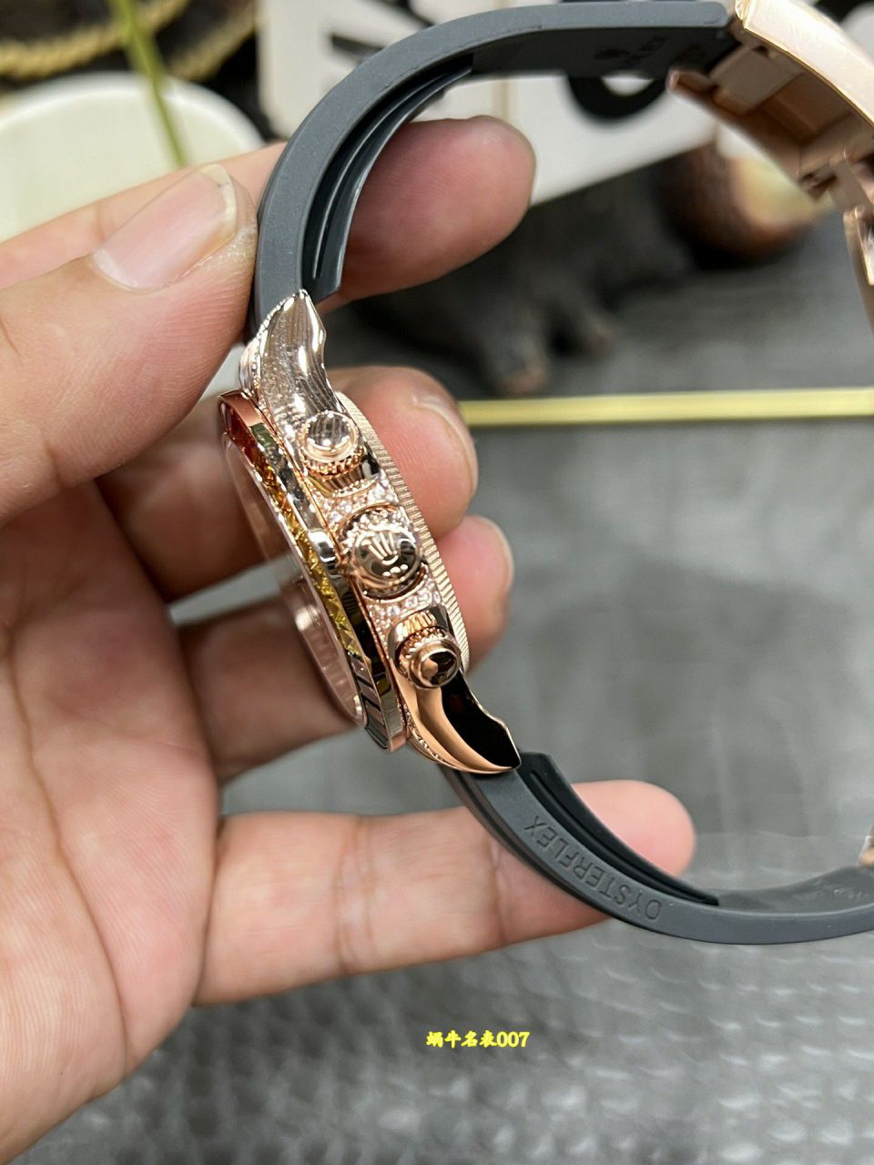 CBD RolexTOP replica  Private  Customized  Daytona  series 40mm Rainbow Daytona  Sand golden eye  watch / R1026