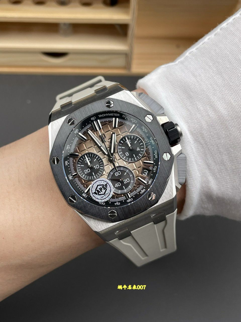 APS Factory Audemars Piguet Royal Oak  Offshore 26420SO.OO.A600CA.01沙漠渐变 Dial  watches  / AP361