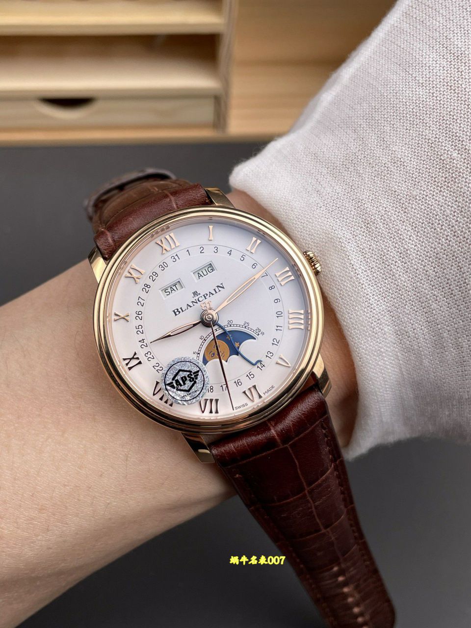 APS Factory  Blancpain classic series  TOP replica  watch6654-3642-55B watches  / BP083