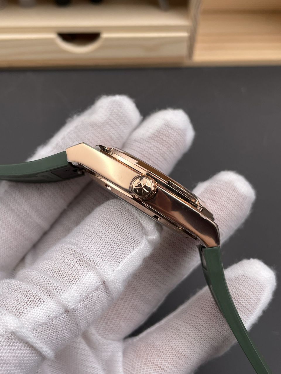 8F Vacheron Constantin Overseas  series 4520V/210R-B967 watches  / JS281