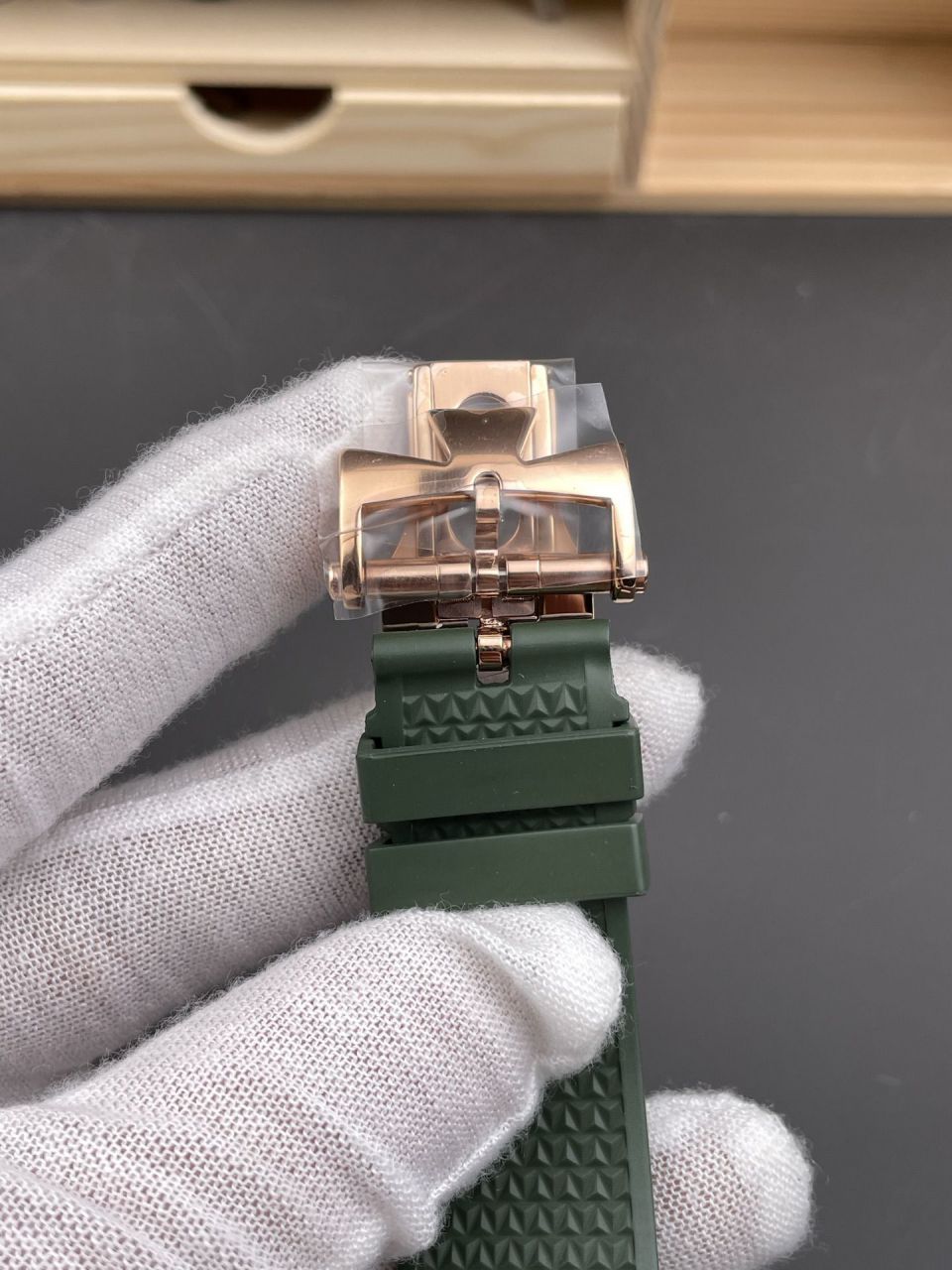 8F Vacheron Constantin Overseas  series 4520V/210R-B967 watches  / JS281