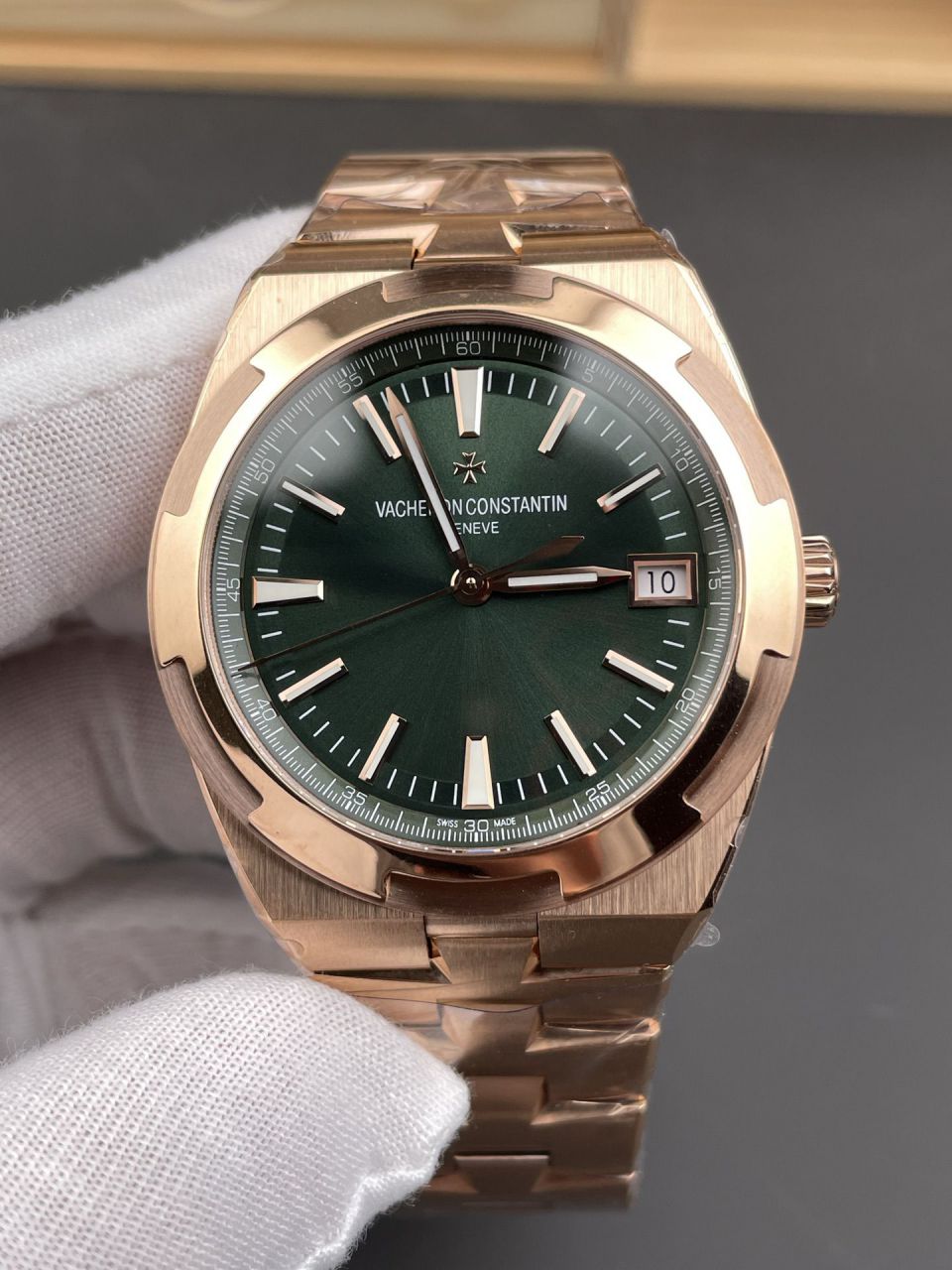 8F Vacheron Constantin Overseas  series 4520V/210R-B967 watches  / JS281