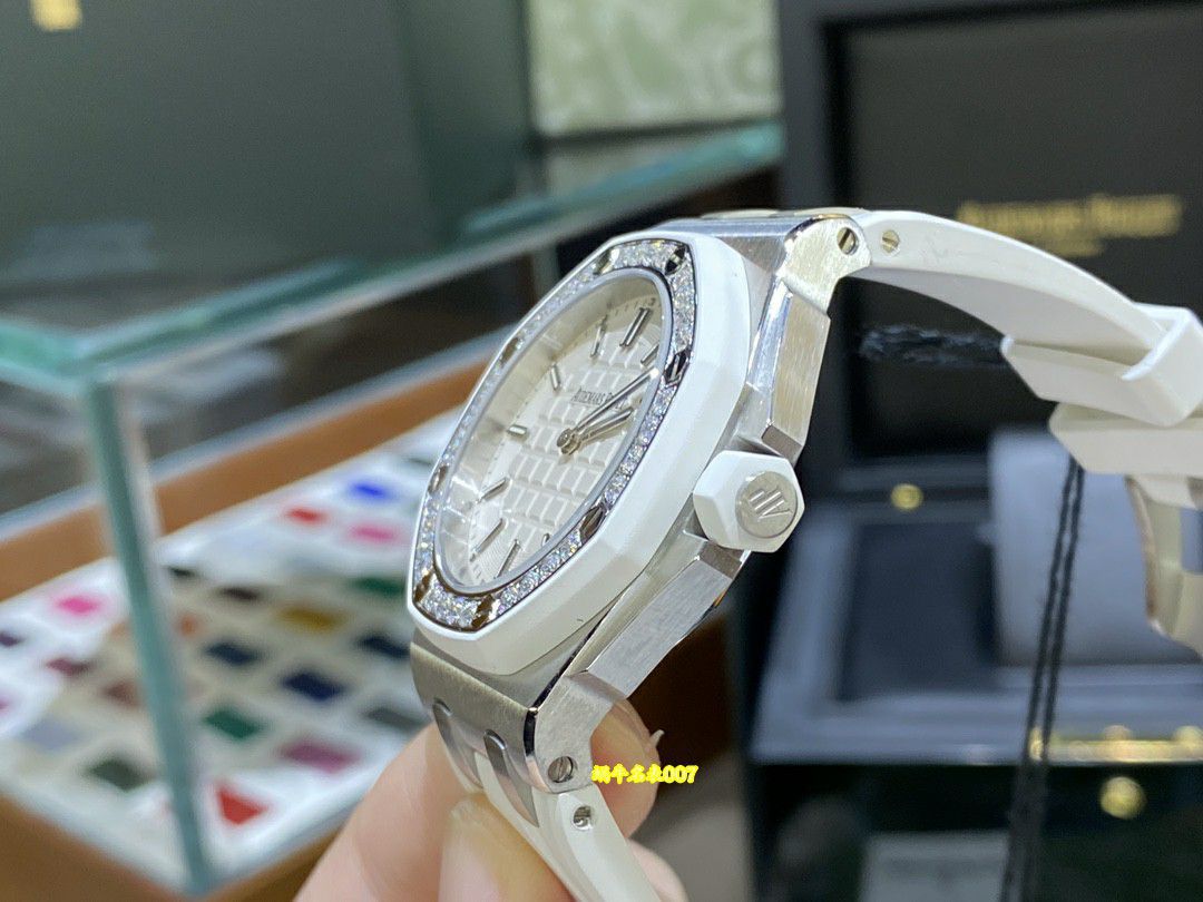  Ultra-high-end  Rare Original Quality   Real Diamond  Women watch Audemars Piguet Royal Oak  Offshore  replica 67540OK.ZZ.D010CA.01 watches  / AP367
