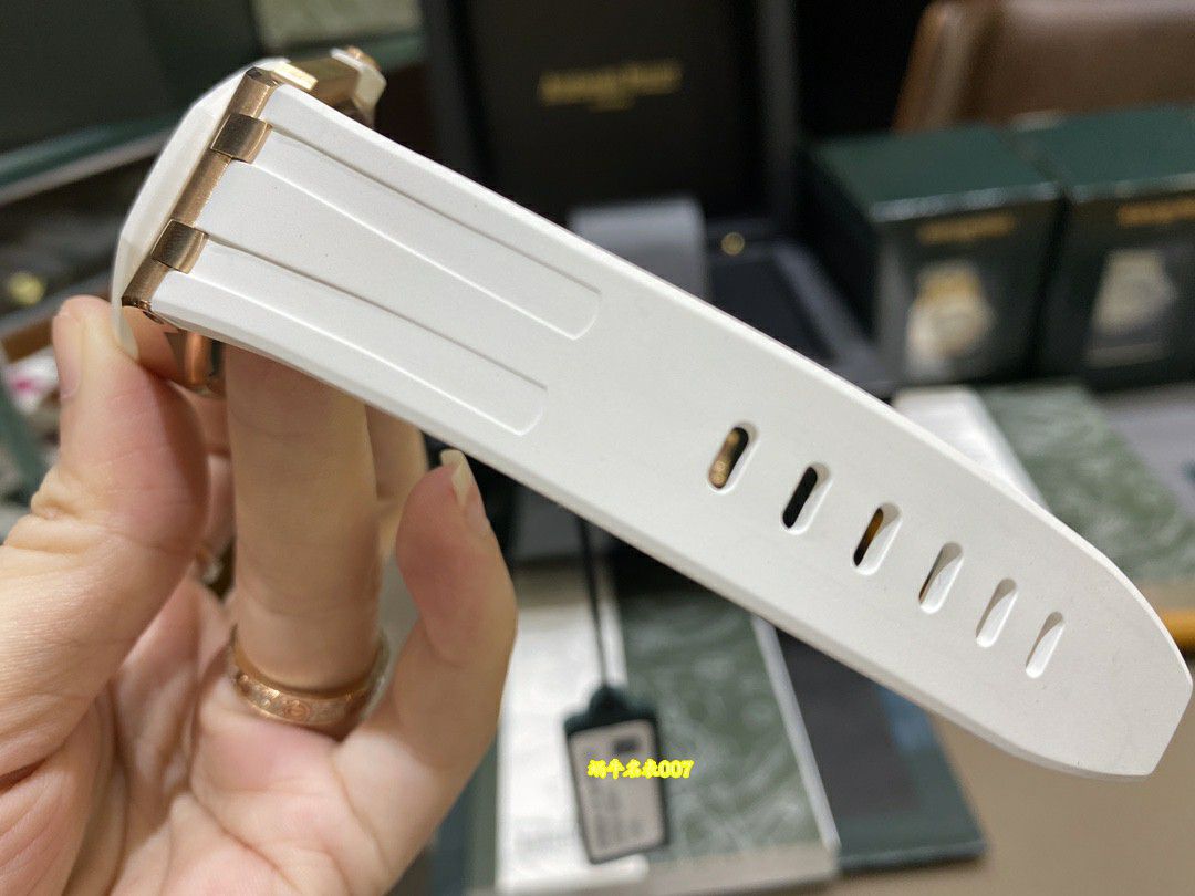  Ultra-high-end  Rare Original Quality   Real Diamond  Women watch Audemars Piguet Royal Oak  Offshore  series 67540SK.ZZ.A010CA.01 watches  / AP366