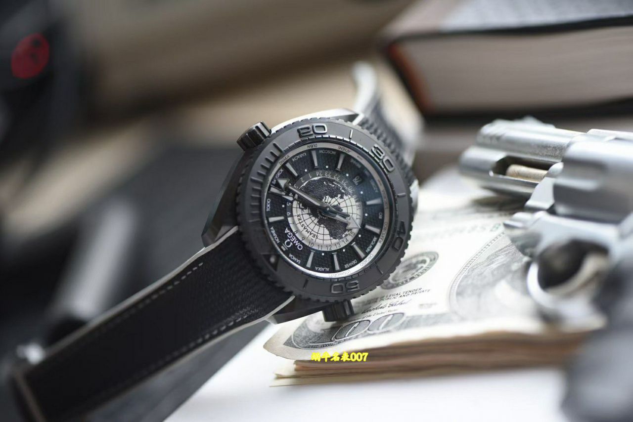 VS Omega Seamaster  planet ocean 600 meters  World Time  series 215.92.46.22.01.007 watches  / VS835