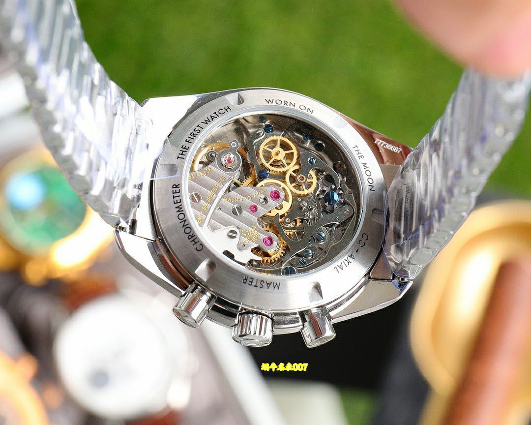 OM Omega Speedmaster  Professional Moonwatch  310.30.42.50.01.002 watches  / VS839