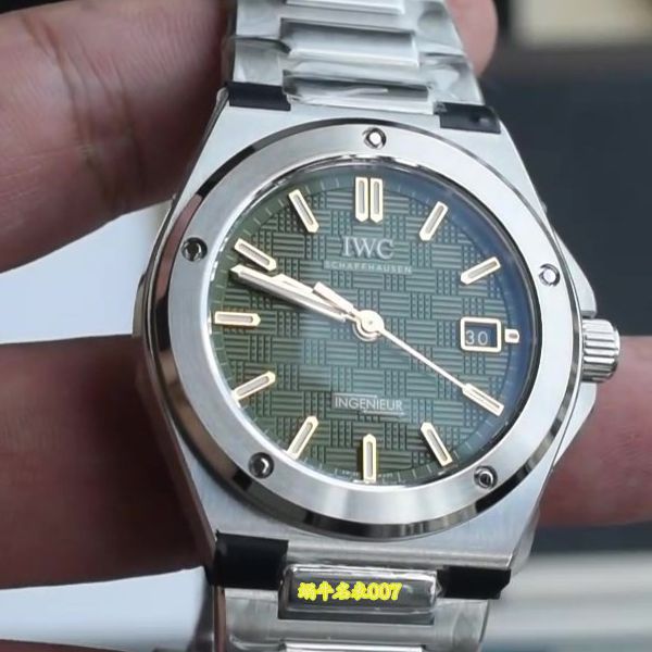 Video review V7 Factory   IWC Ingenieur  series  Green 金针IW328908 watches 