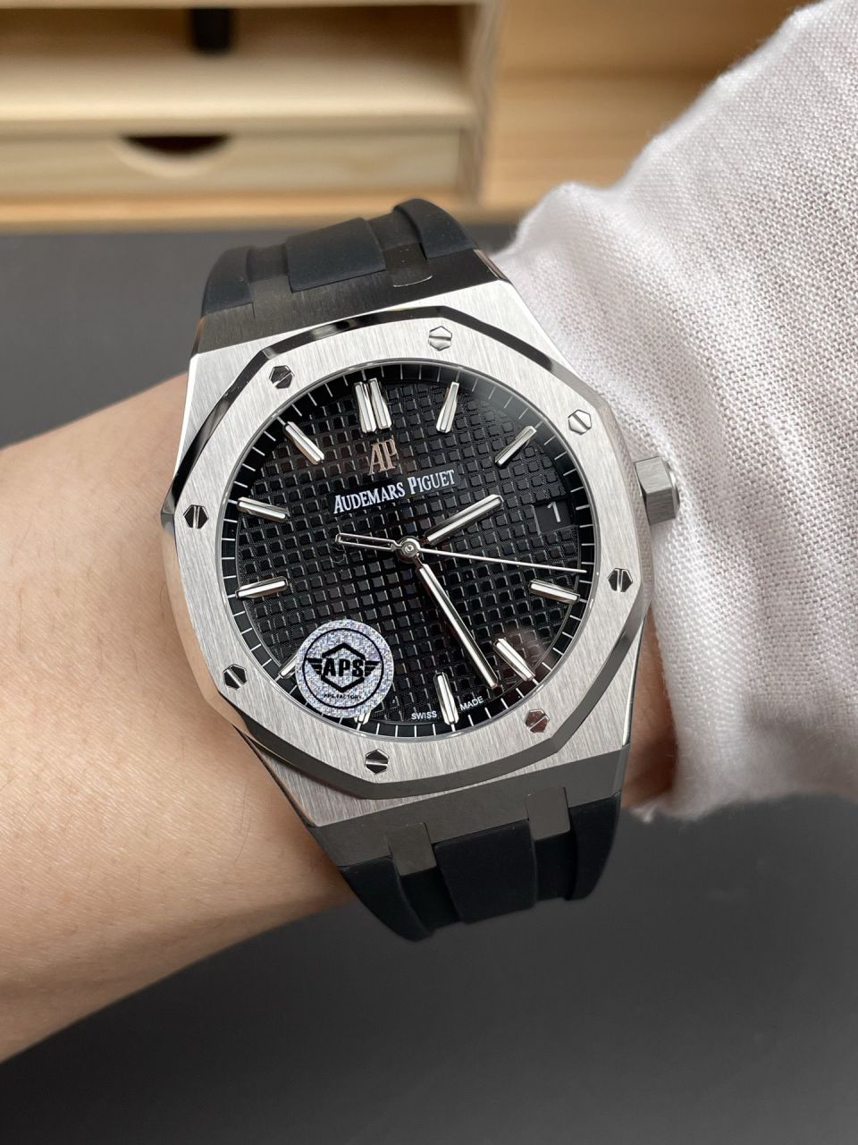 APS Factory  Ultimate Edition Audemars Piguet Royal Oak  series 15500ST.OO.1220ST.03 watches  / AP375