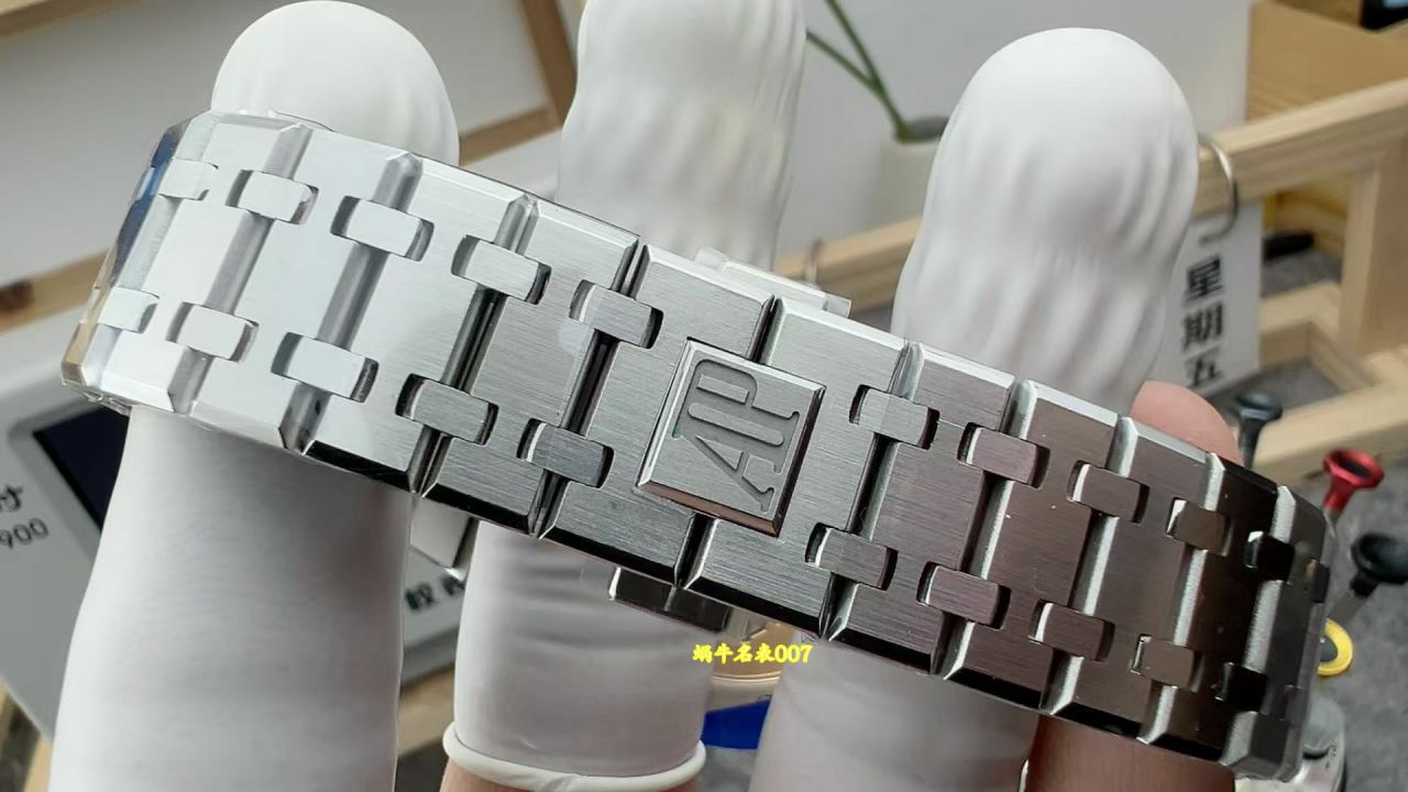 APS Factory Audemars Piguet Royal Oak   replica  watch15500ST.OO.1220ST.03 watches  / AP372