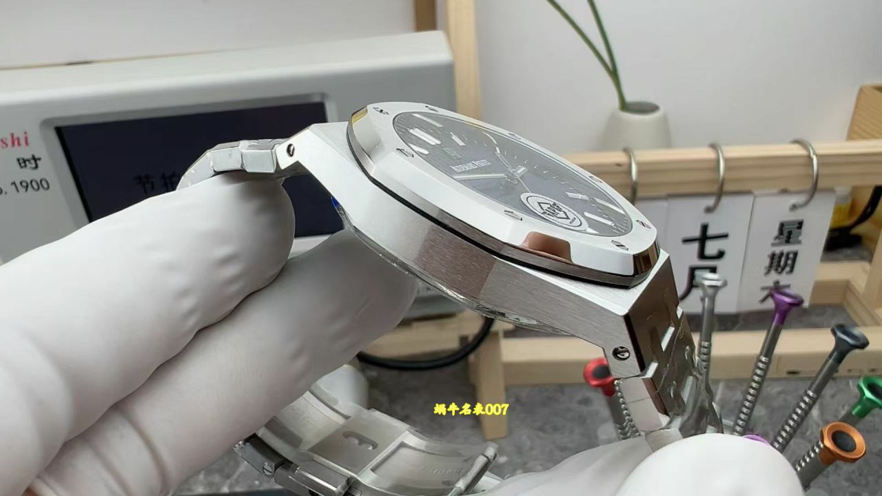 APS Factory Audemars Piguet Royal Oak  series 15500ST.OO.1220ST.01 watches  / AP373