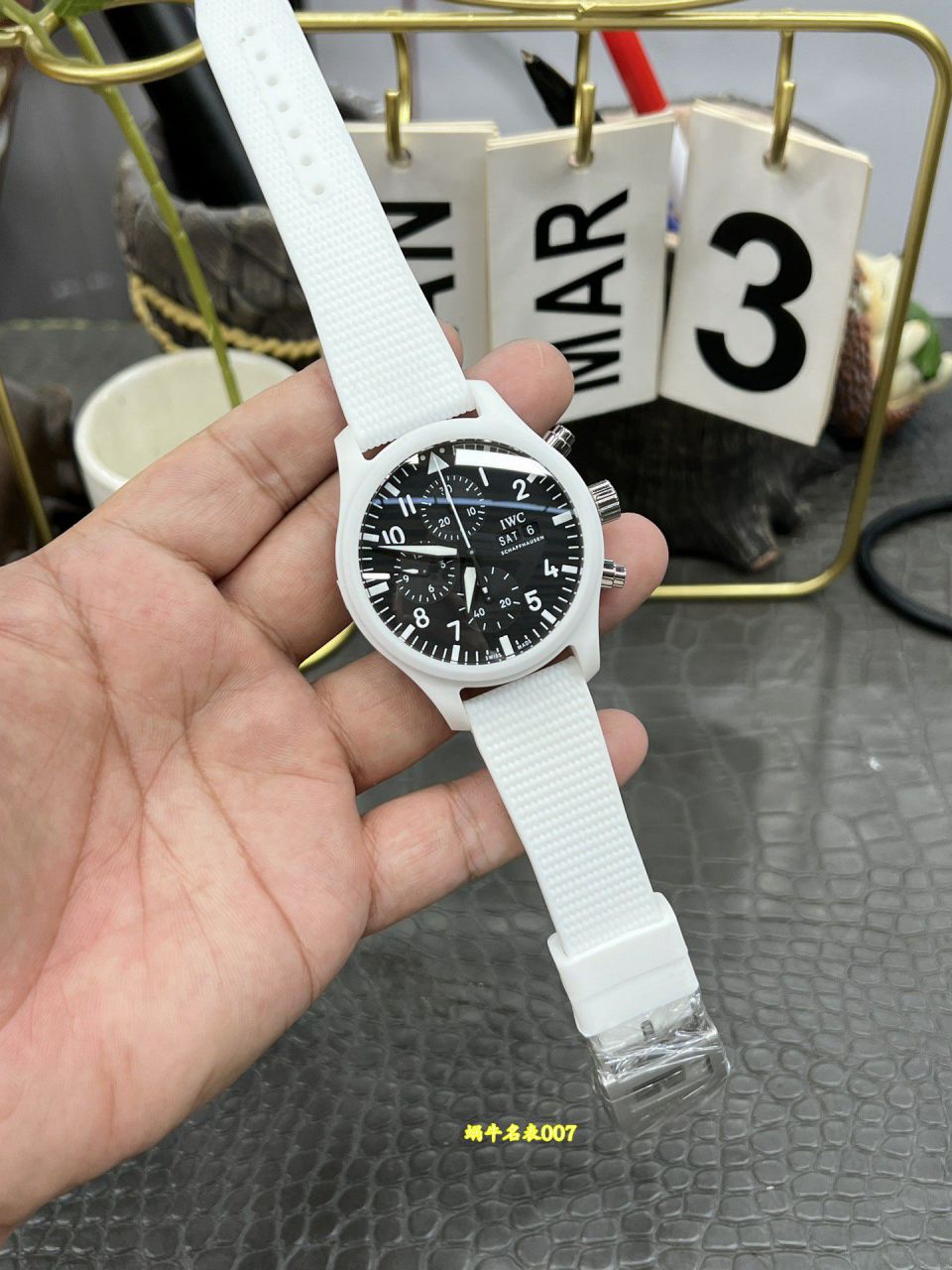 TPS IWC  Pilot  series IW389105 watches (“ Lake Tahoe ” Special Edition ) / IW672